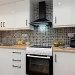Ks Apartment *